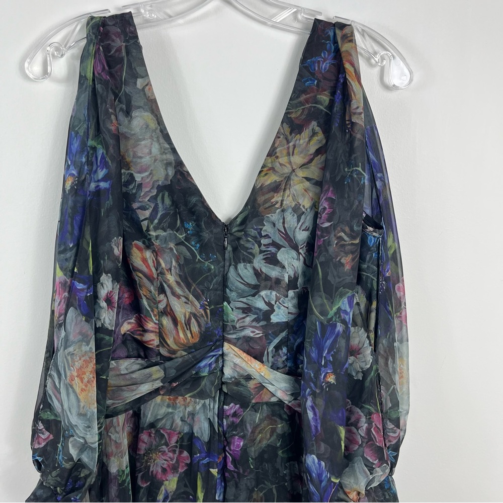 Marchesa Notte Metallic Sheer Multicolor Floral
Pleated Gown Size 12 Moody Black - Picture 11 of 13